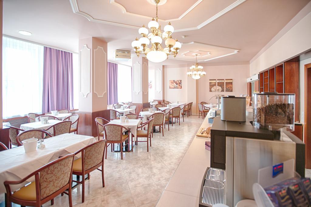Fruehstueckshotel Waldbauer Bad Schallerbach Luaran gambar