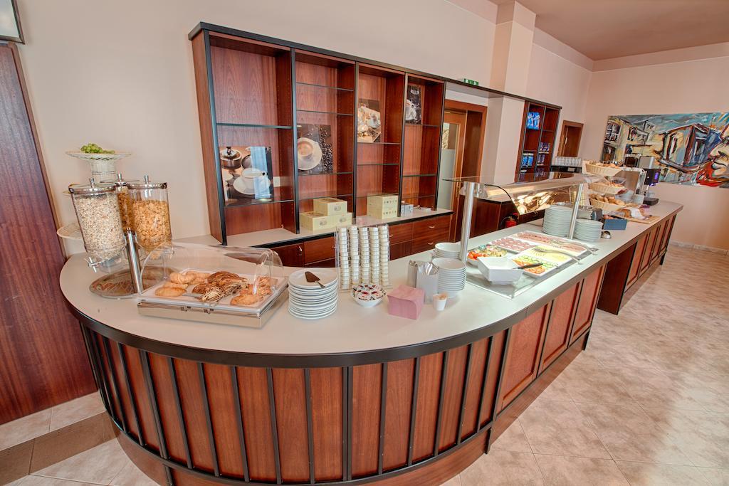 Fruehstueckshotel Waldbauer Bad Schallerbach Luaran gambar
