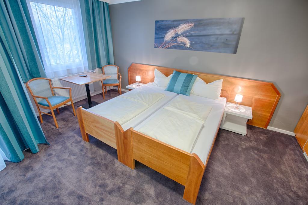 Fruehstueckshotel Waldbauer Bad Schallerbach Bilik gambar