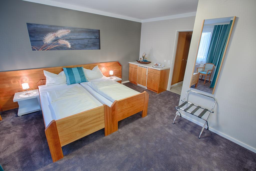 Fruehstueckshotel Waldbauer Bad Schallerbach Bilik gambar